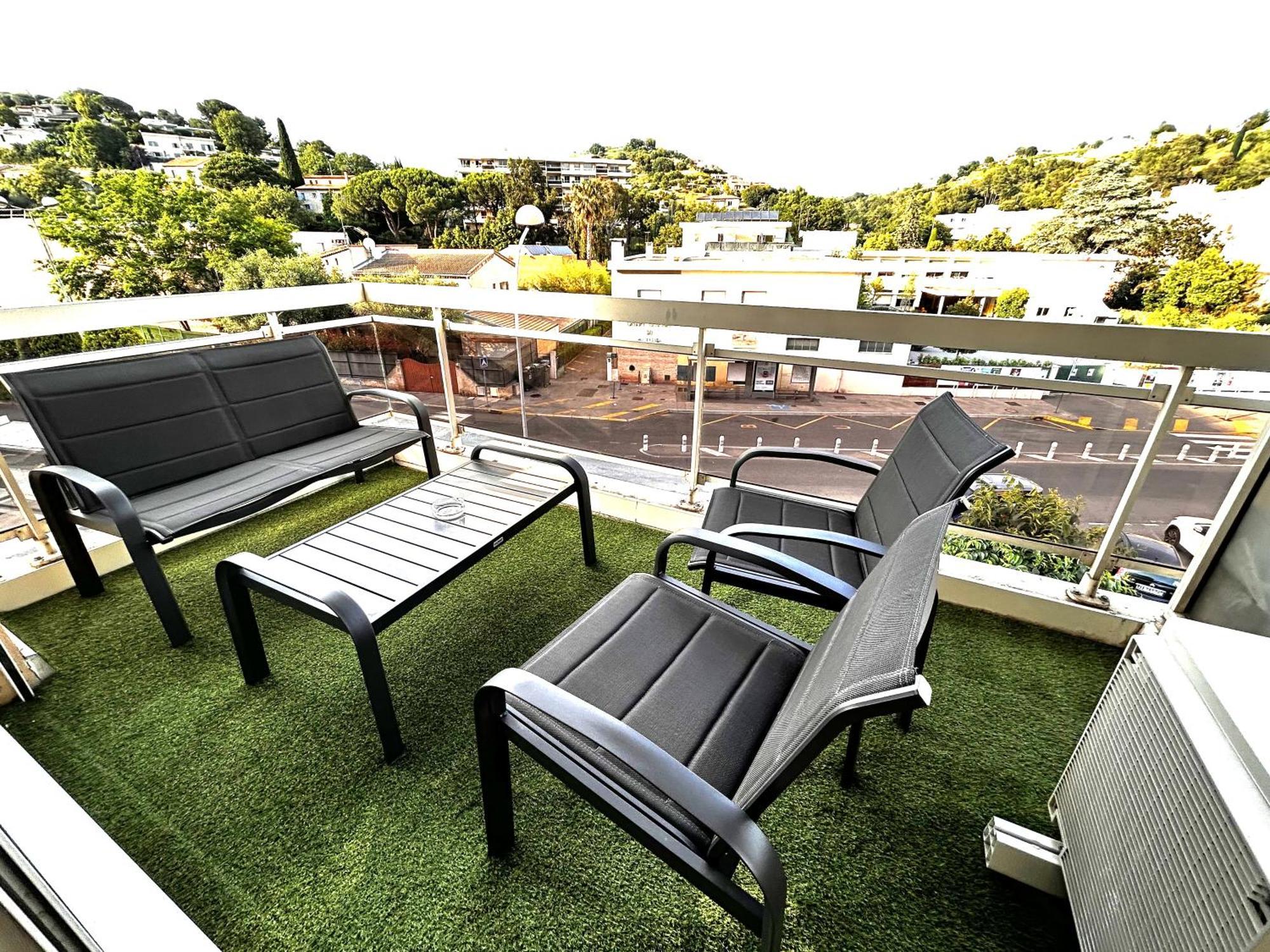 Superbe Studio Climatise Avec Terrasse Proche Mer Cagnes-sur-Mer Exterior foto